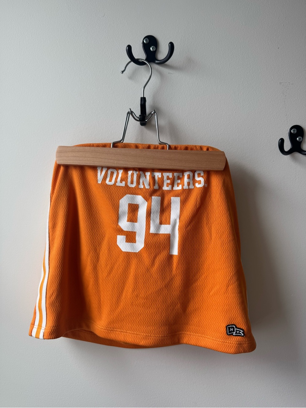Volunteers 94 Orange Crop Top